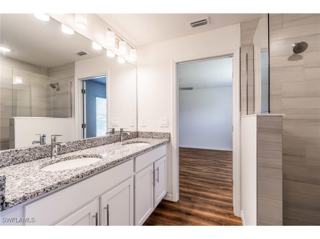 3197 N Chamberlain Boulevard North Port FL 34286 225019795 image1