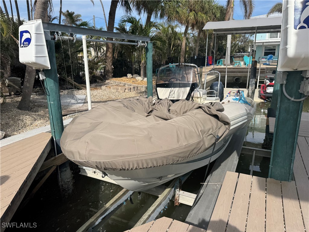 320 Lazy Way Fort Myers Beach FL 33931 225001190 image5