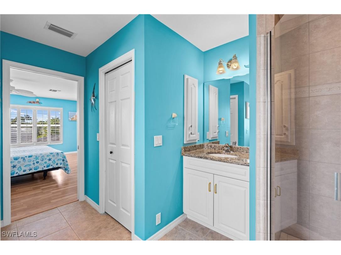 320 Madison Court Fort Myers Beach FL 33931 225044670 image17