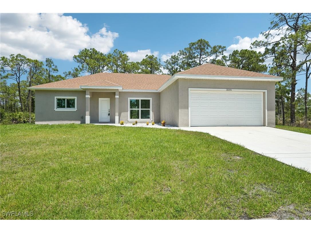 3205 E 21st Street Alva FL 33920 225045105 image1