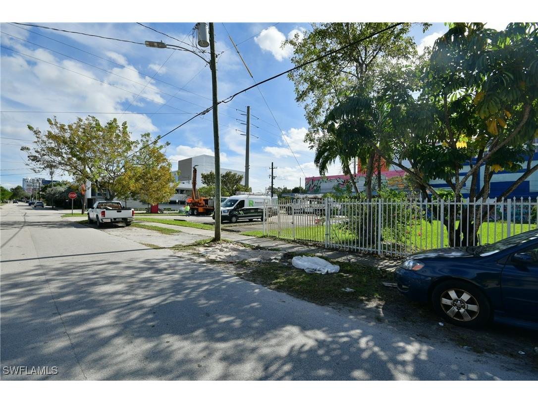 321 NW 37 Street Miami FL 33127 224065317 image27