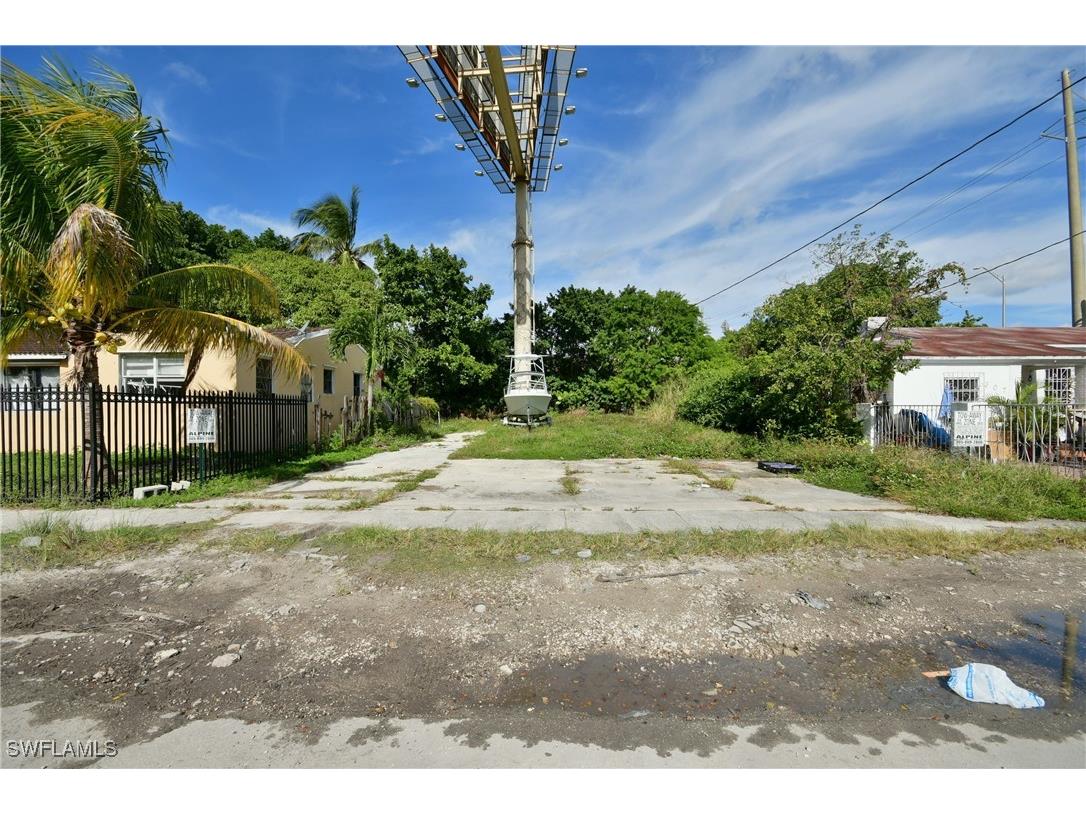 321 NW 37 Street Miami FL 33127 224065317 image46