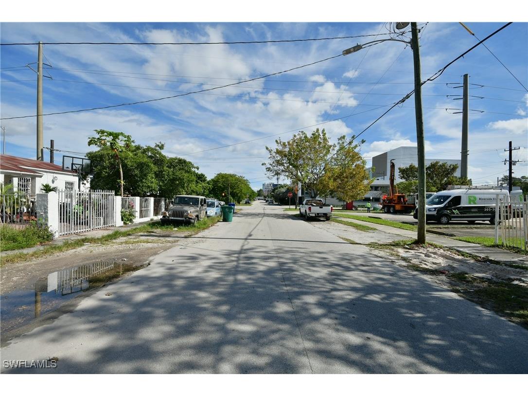 321 NW 37 Street Miami FL 33127 224065317 image48