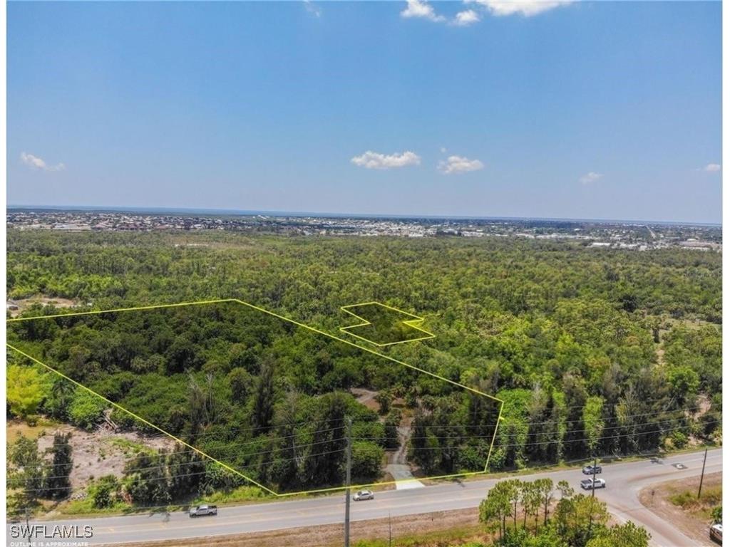 3211 Taylor Road Punta Gorda FL 33950 224092800 image1