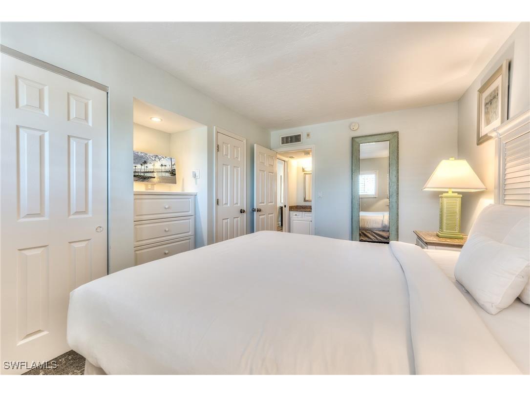 3221 Tennis Villas Captiva FL 33924 225006569 image16