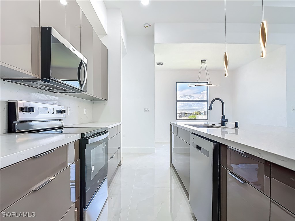 323 NE 19th Terrace Cape Coral FL 33909 225048088 image14