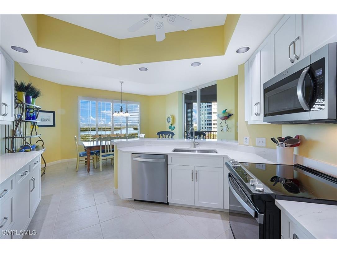 325 Dunes Boulevard #605 Naples FL 34110 225008373 image4
