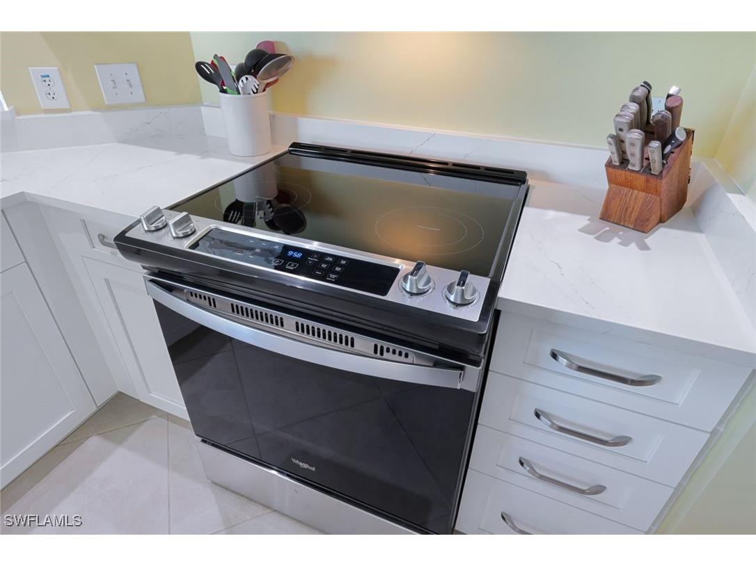 325 Dunes Boulevard #605 Naples FL 34110 225008373 image7