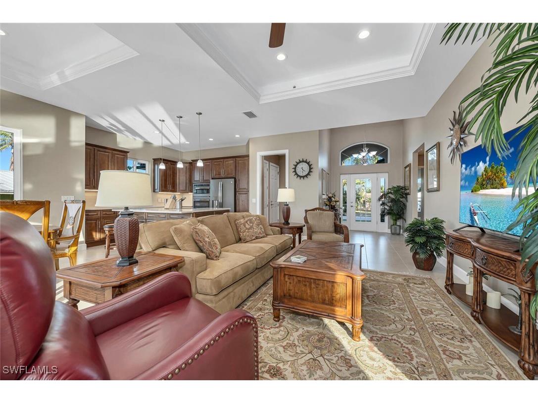 3254 Lakeview Drive Naples FL 34112 225050640 image10