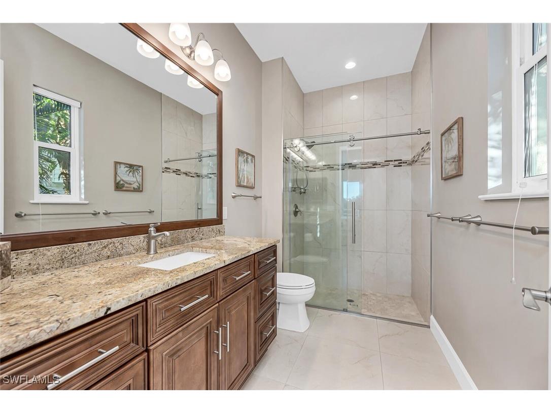 3254 Lakeview Drive Naples FL 34112 225050640 image13