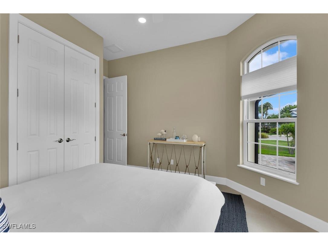 3254 Lakeview Drive Naples FL 34112 225050640 image15