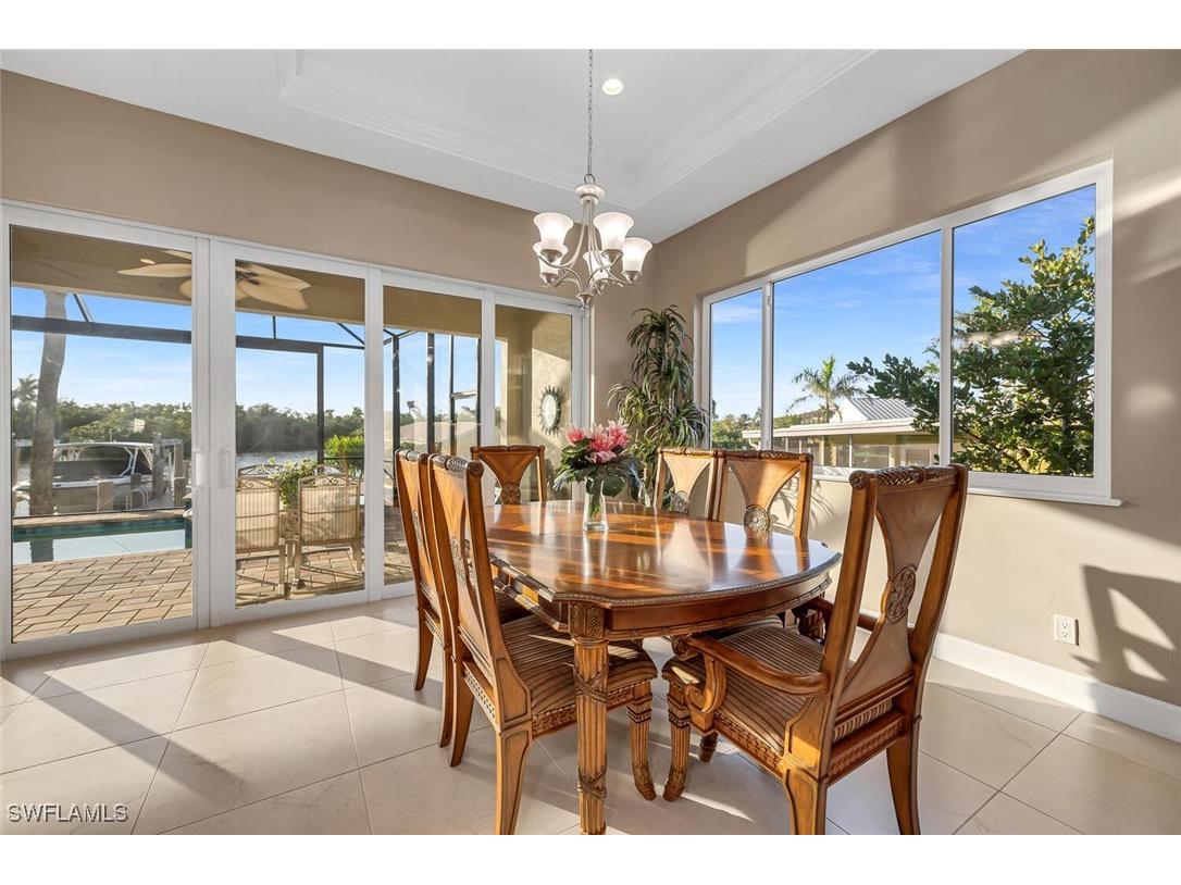 3254 Lakeview Drive Naples FL 34112 225050640 image8