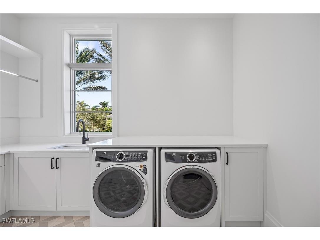 3277 Gordon Drive Naples FL 34102 224098627 image34