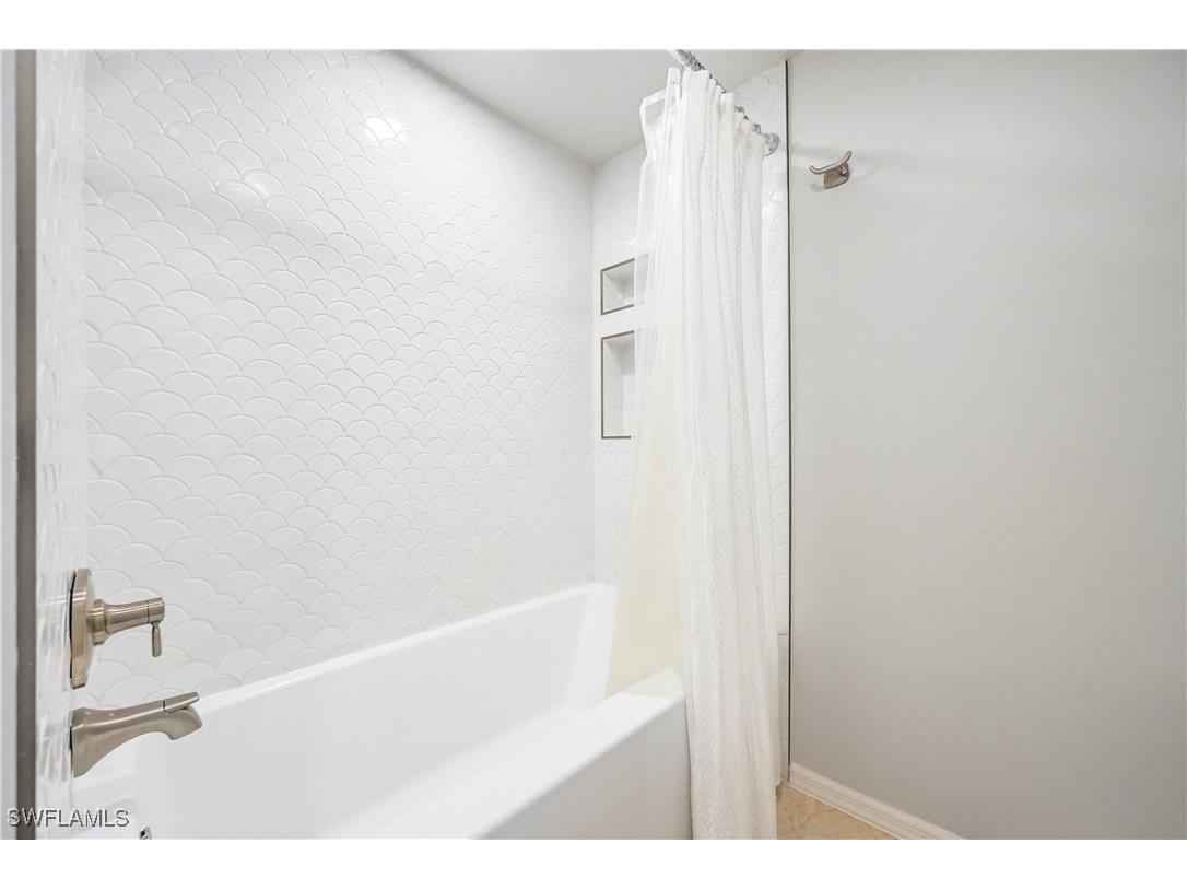 33 Bluebill Avenue #A404 Naples FL 34108 225037939 image16