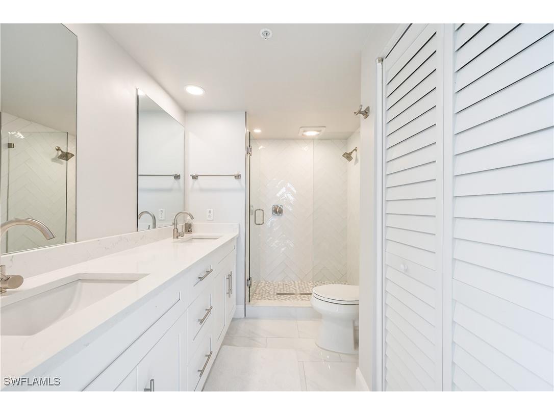 33 Bluebill Avenue #A404 Naples FL 34108 225037939 image44