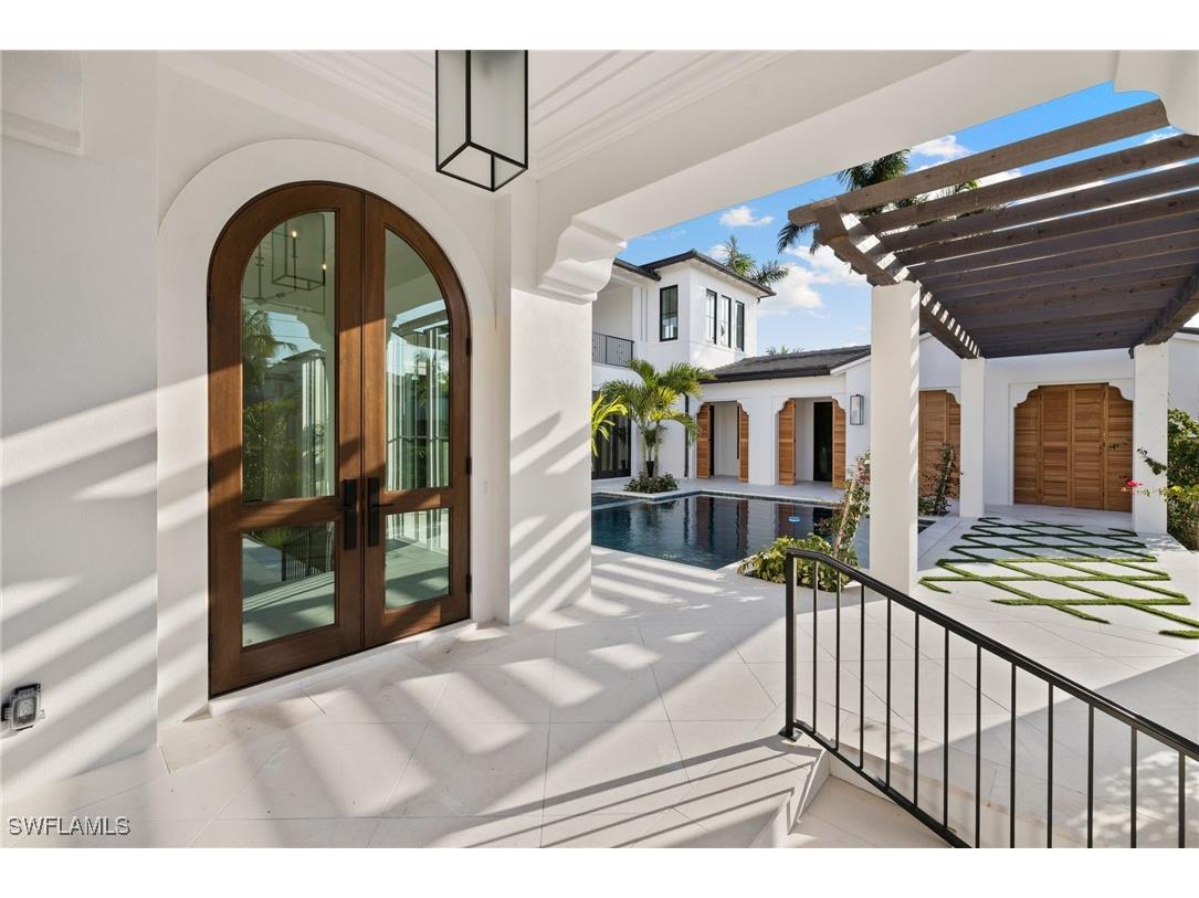 330 Hawser Lane Naples FL 34102 225006159 image3