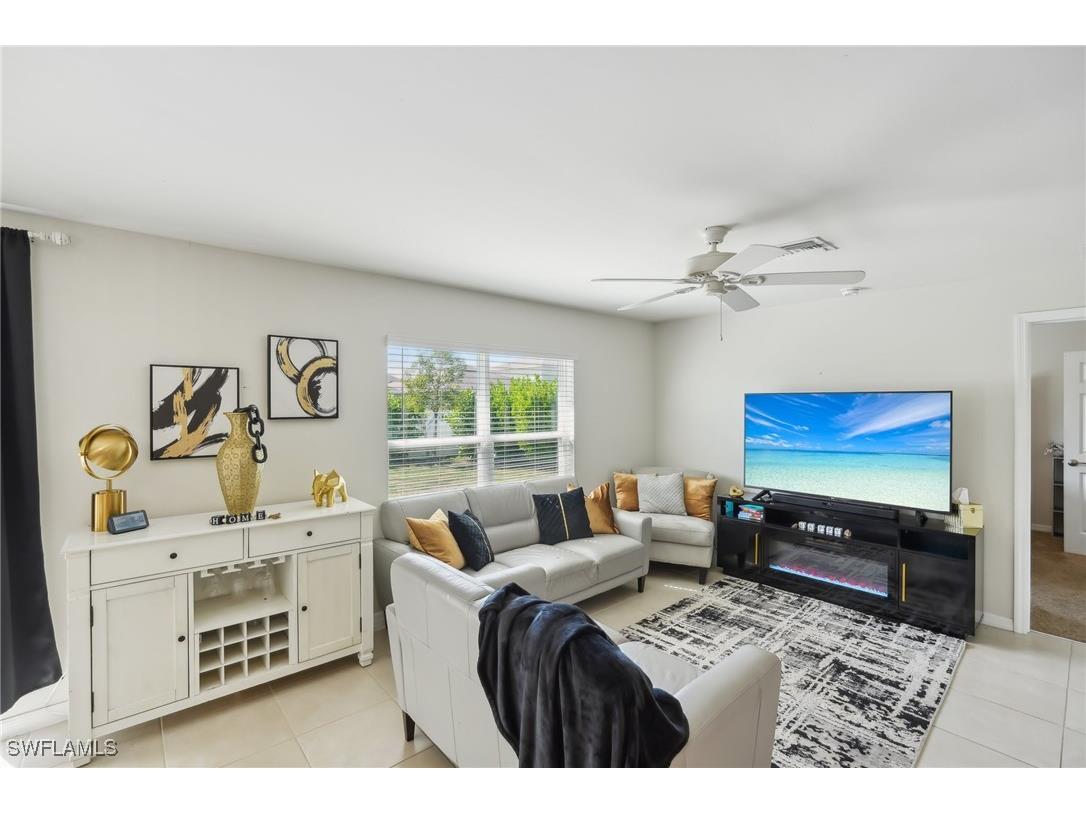 3306 Acapulco Circle Cape Coral FL 33909 225022300 image6