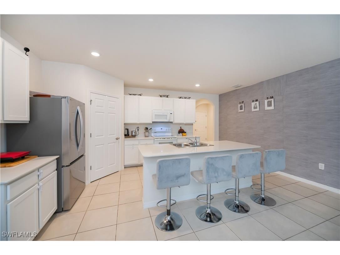 3318 Acapulco Circle Cape Coral FL 33909 225036363 image10