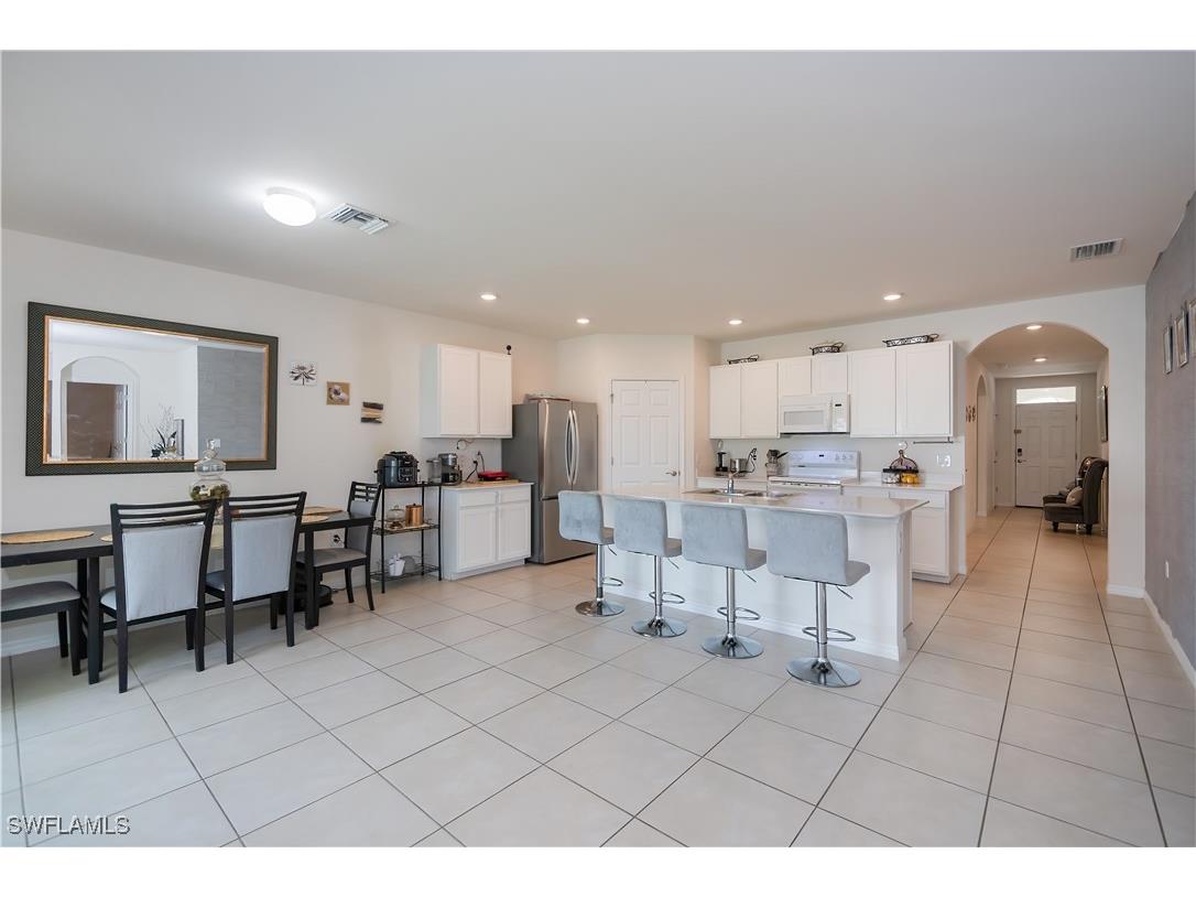 3318 Acapulco Circle Cape Coral FL 33909 225036363 image11