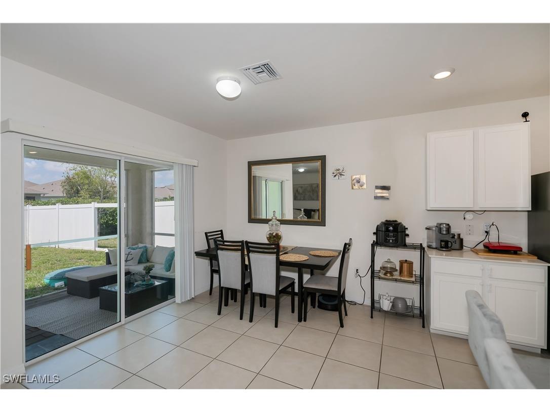 3318 Acapulco Circle Cape Coral FL 33909 225036363 image12