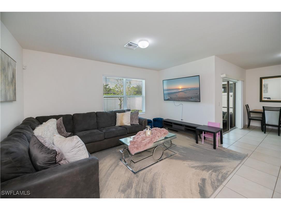 3318 Acapulco Circle Cape Coral FL 33909 225036363 image3