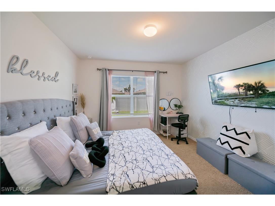 3318 Acapulco Circle Cape Coral FL 33909 225036363 image4