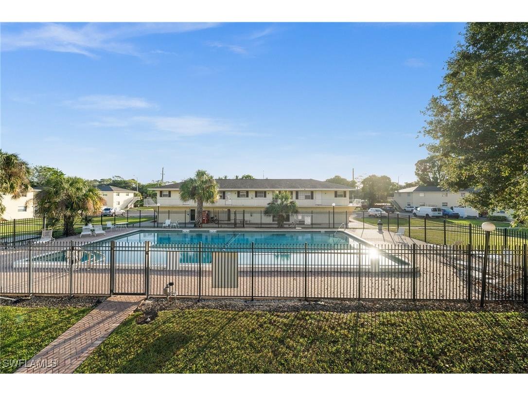 3325 Airport Road N #J8 Naples FL 34105 225014041 image1