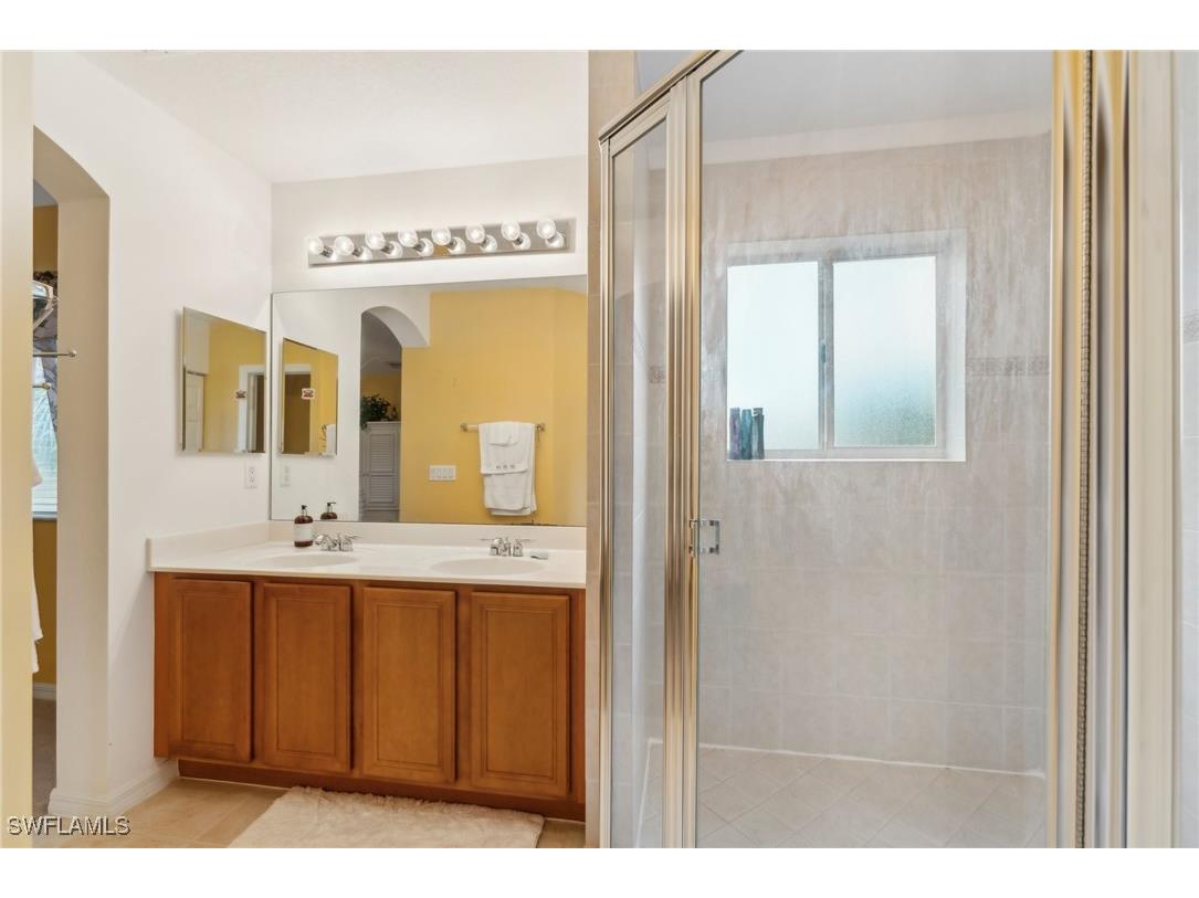 3327 Dandolo Circle Cape Coral FL 33909 225019128 image20