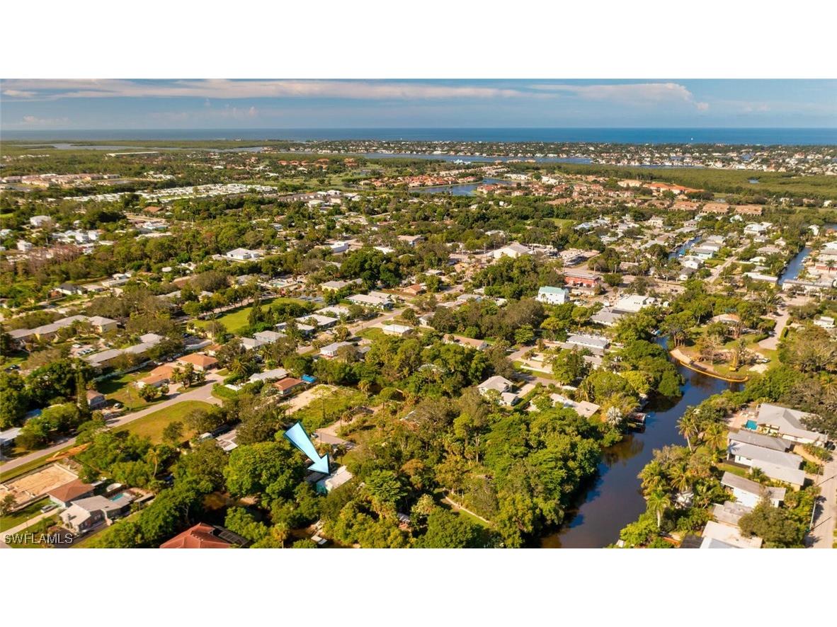 3339 Canal Street Naples FL 34112 223068569 image1