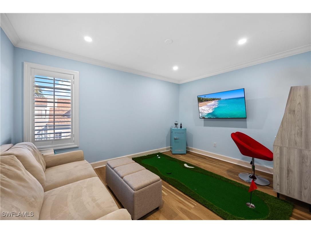 334 8th Avenue S #7 Naples FL 34102 224099533 image26