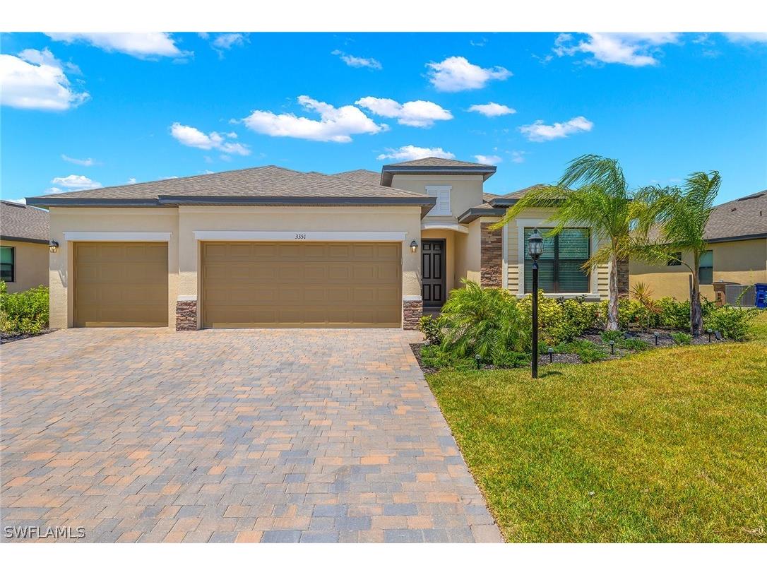 3351 Menores Way Fort Myers FL 33905 224036108 image1