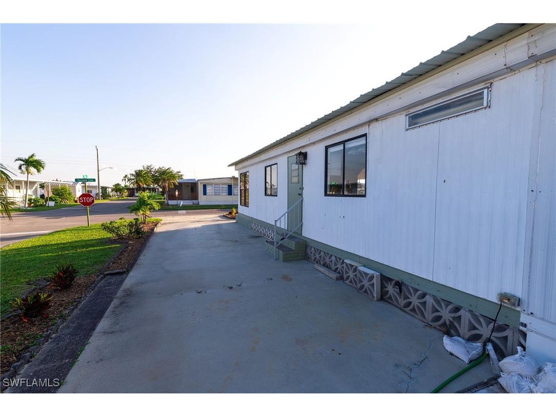 3357 Rainbow Lane North Fort Myers FL 33903 224098345 image6