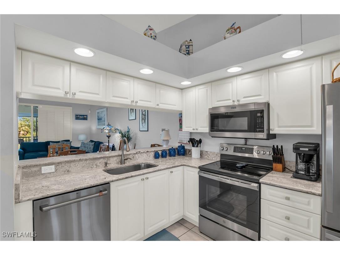 338 Newport Drive #1807 Naples FL 34114 225036908 image8