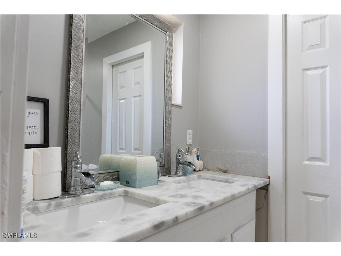 3388 E Riverside Drive Fort Myers FL 33916 225040321 image20