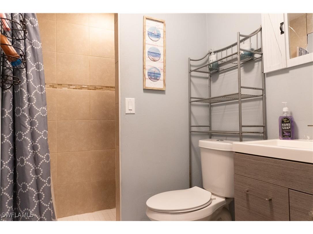 3388 E Riverside Drive Fort Myers FL 33916 225040321 image38