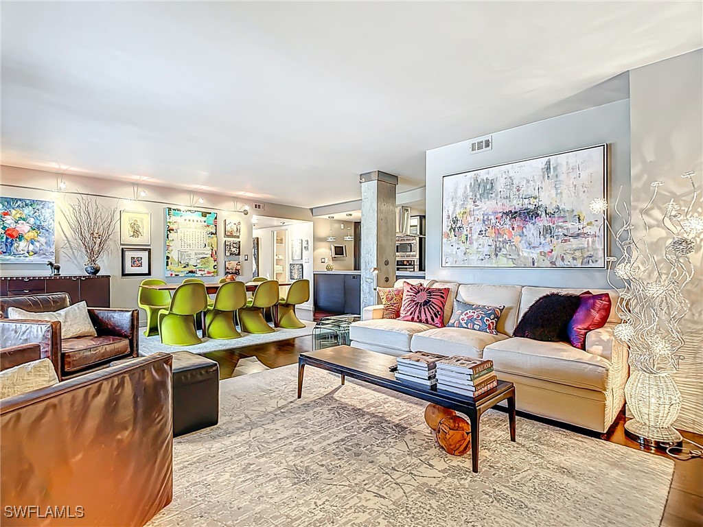 3399 Gulf Shore Boulevard N #605 Naples FL 34103 225039940 image1