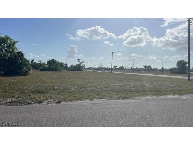 34 Jacaranda Parkway E Cape Coral FL 33909 224102563 image1