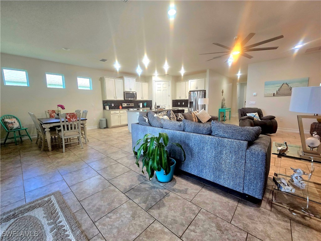 3401 Acapulco Circle Cape Coral FL 33909 225048253 image28