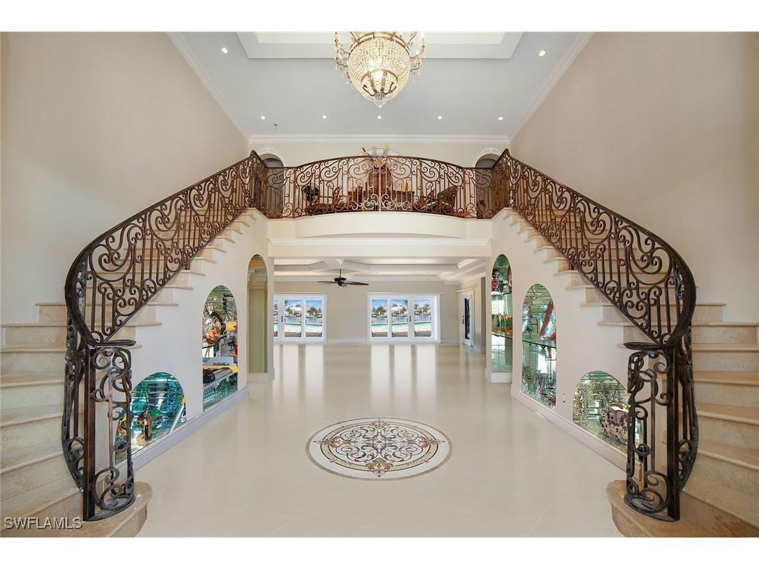 342 Germain Avenue Naples FL 34108 225016729 image1