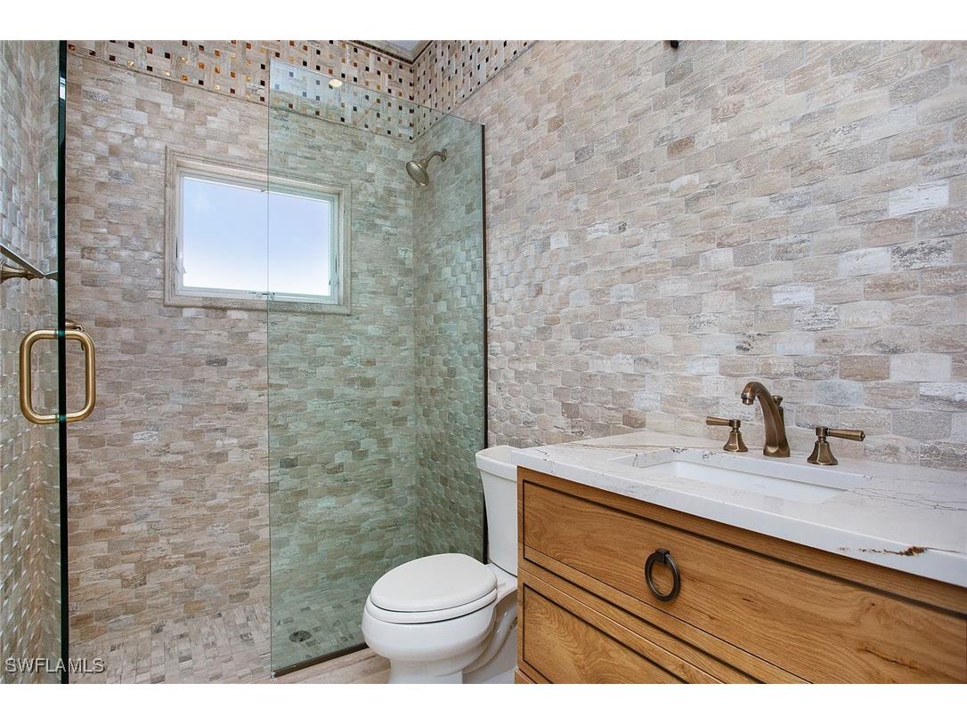 342 Germain Avenue Naples FL 34108 225016729 image22