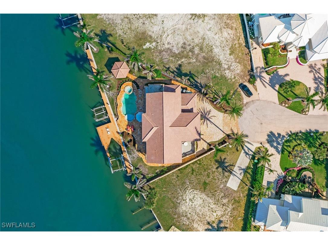 342 Germain Avenue Naples FL 34108 225016729 image4