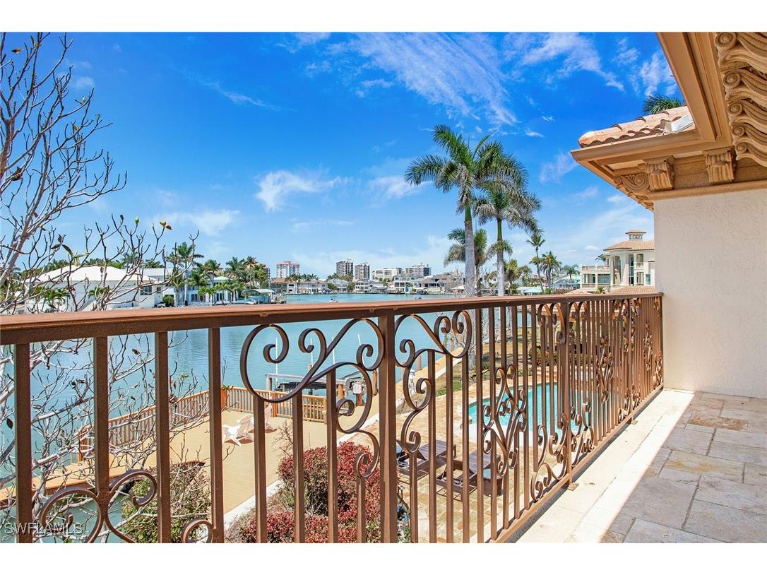 342 Germain Avenue Naples FL 34108 225016729 image41