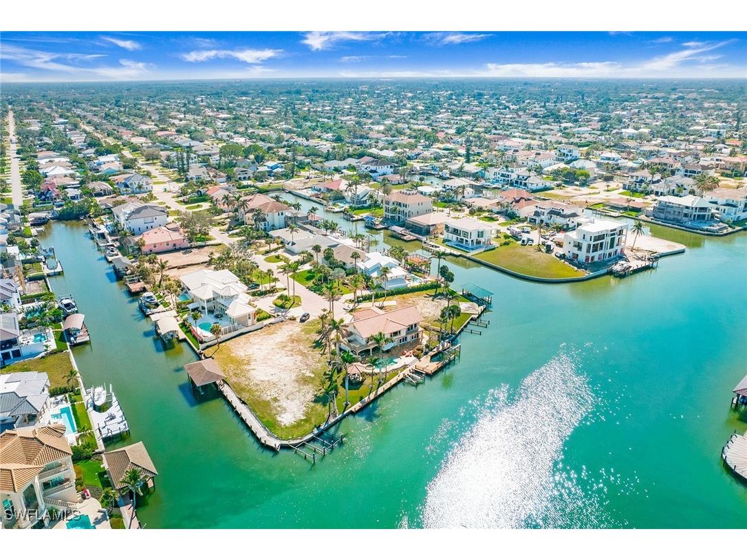 342 Germain Avenue Naples FL 34108 225016729 image48