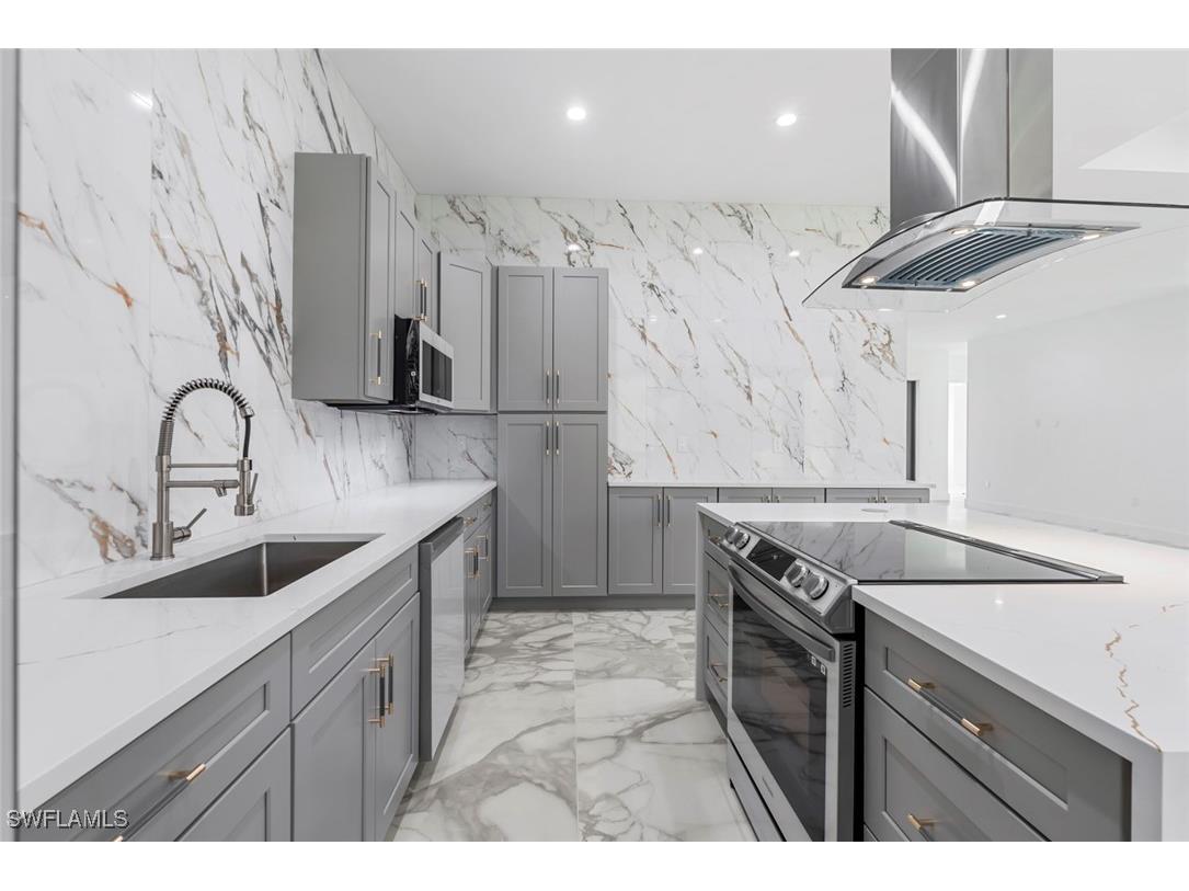 3421 16th Avenue NE Naples FL 34120 224084671 image13