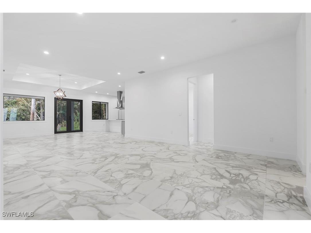 3421 16th Avenue NE Naples FL 34120 224084671 image8