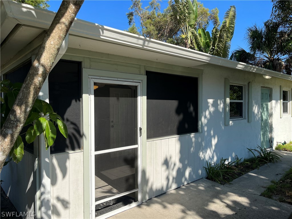 3433 Estey Avenue Naples FL 34104 222087566 image1