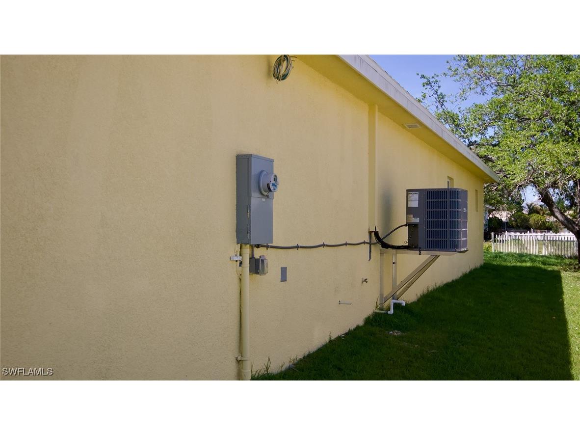 3433 Jeffcott Street Fort Myers FL 33916 224080186 image6