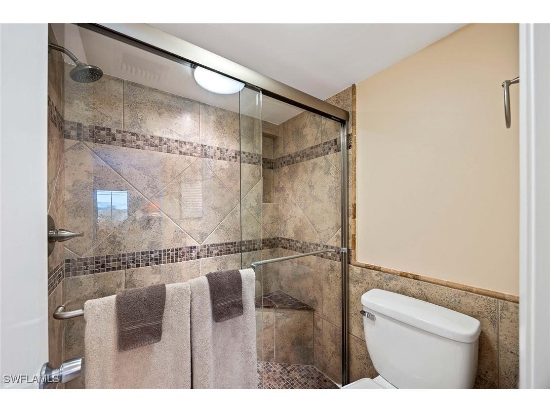 3443 Gulf Shore Boulevard N #808 Naples FL 34103 225045919 image20