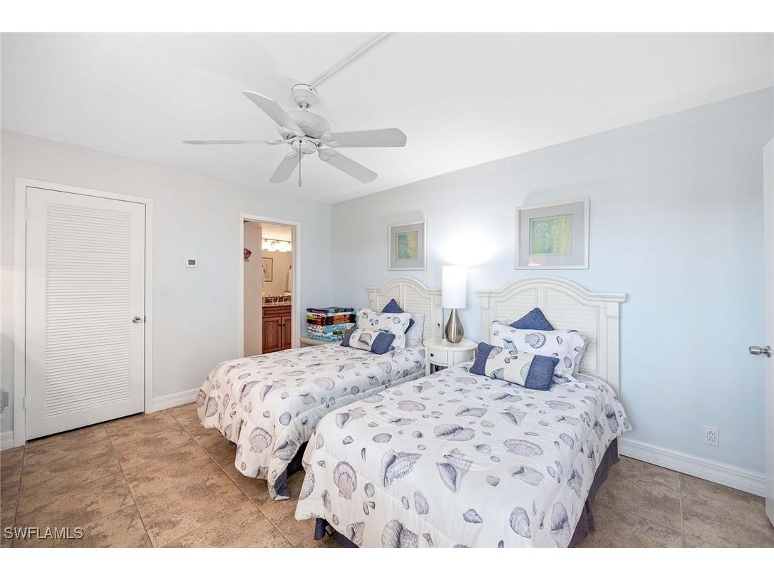 3443 Gulf Shore Boulevard N #808 Naples FL 34103 225045919 image22