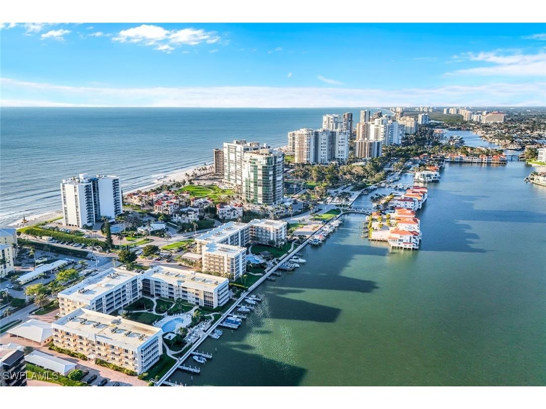 3450 Gulf Shore Boulevard N #306 Naples FL 34103 225020683 image1